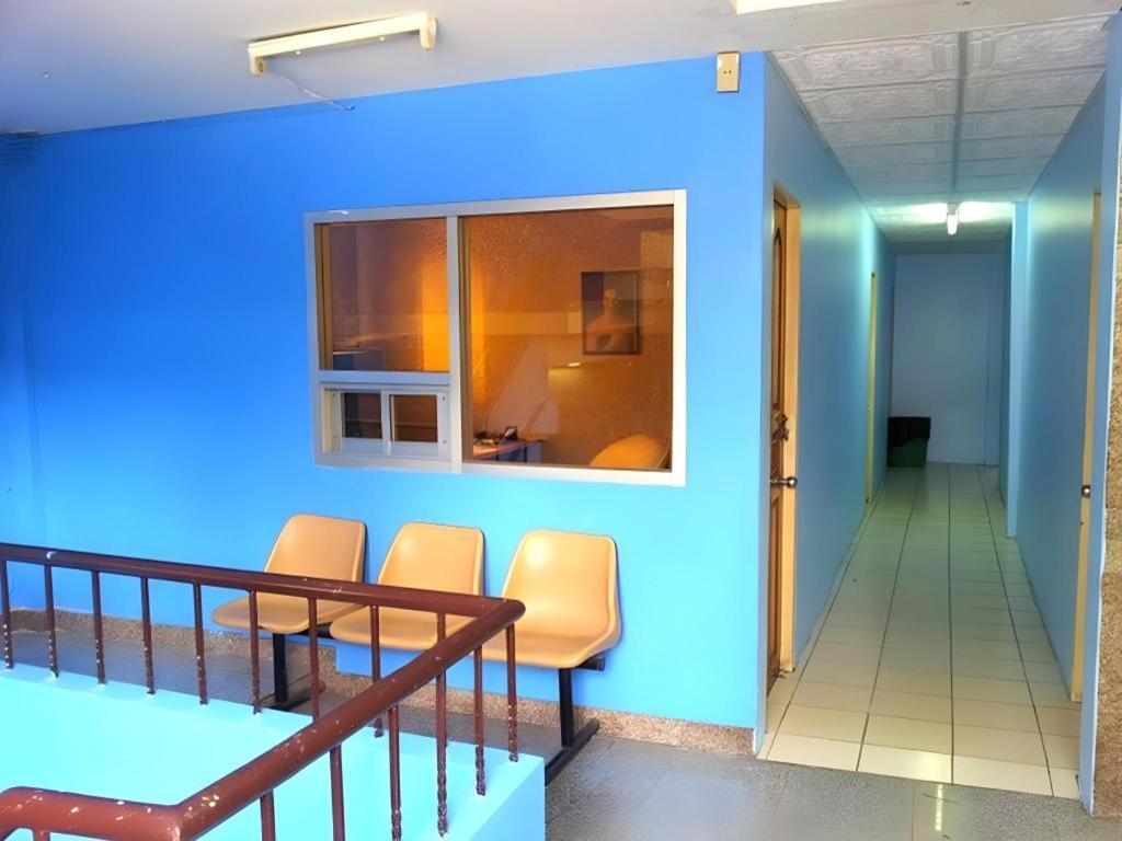 Centaur Inn Hostel Bangkok Exterior foto